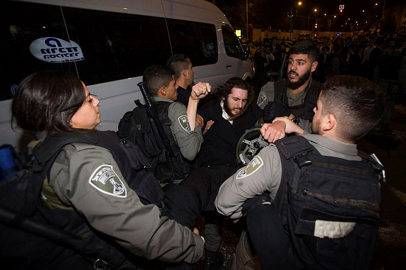 צעירה חרדית נפצעה באורח בינוני בהפגנות הגיוס בירושלים