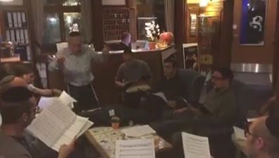 צפו במקהלת בית הכנסת הגדול בחזרות