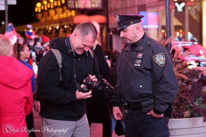 המתח הלילי, ההתרגשות והדרמה בטיימס סקוור | תיעוד ענק