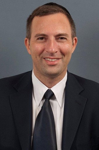 עו"ד אהרן פרקש.