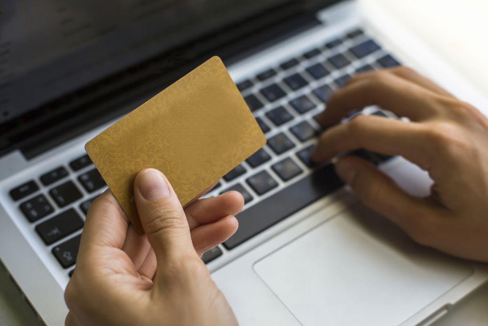 74% מהישראלים קונים מוצרים באינטרנט