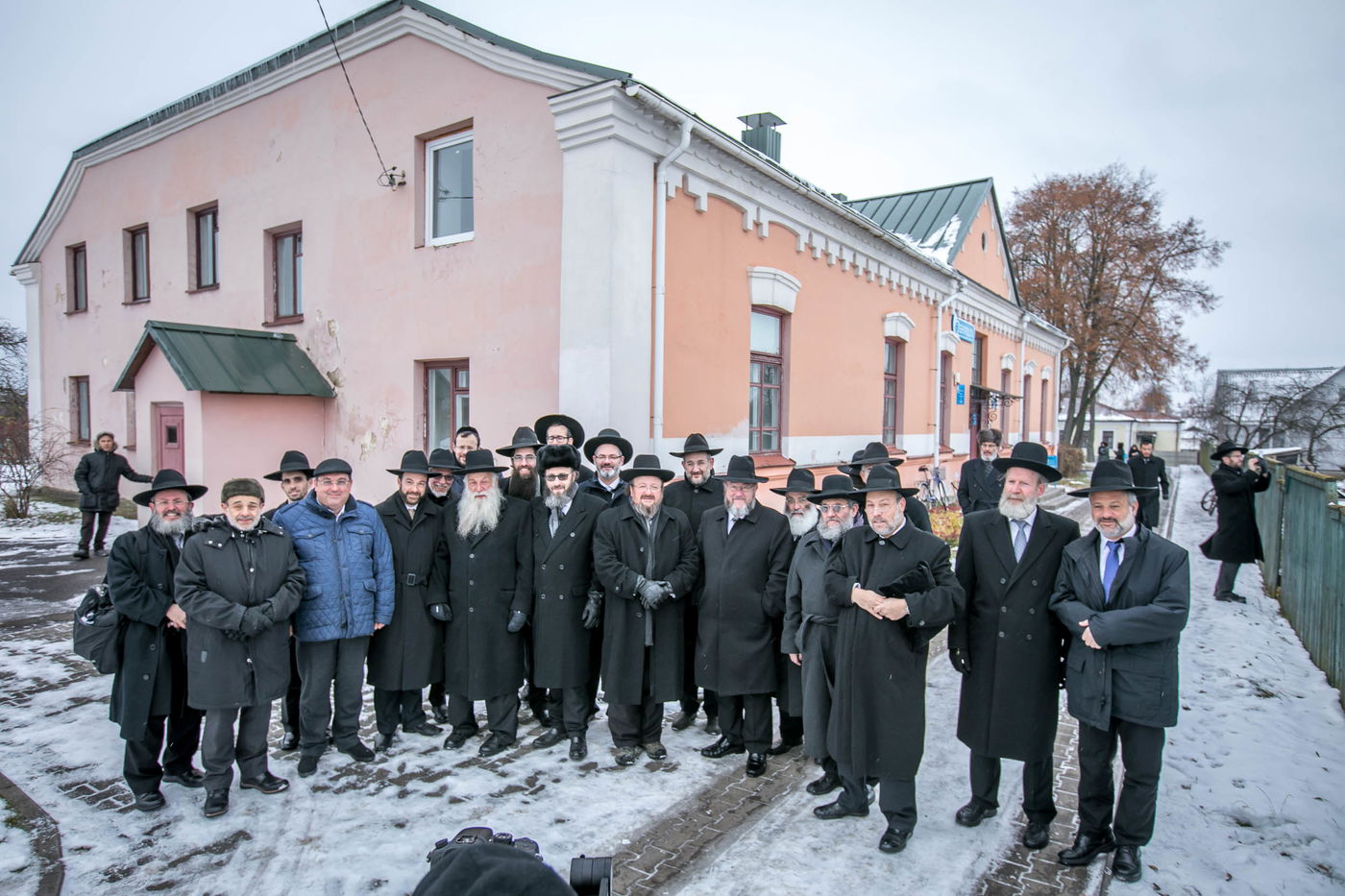 תיעוד: הוקמה מצבה על ציונו של הגאון רבי ירוחם ליבוביץ זצ"ל