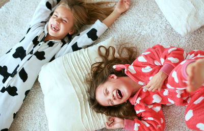 מאפינס גבינות מהירים. יקפיצו את הילדים מהמיטה