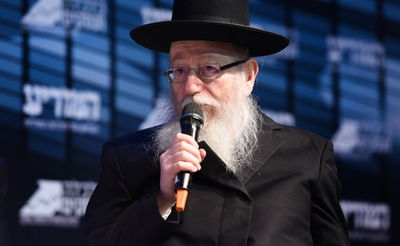 "נתניהו עובר ימים קשים - אבל החרדים לא חותרים תחתיו"