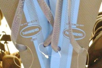 אחרי השמלה והז'קט, קבלו את הכפכפים