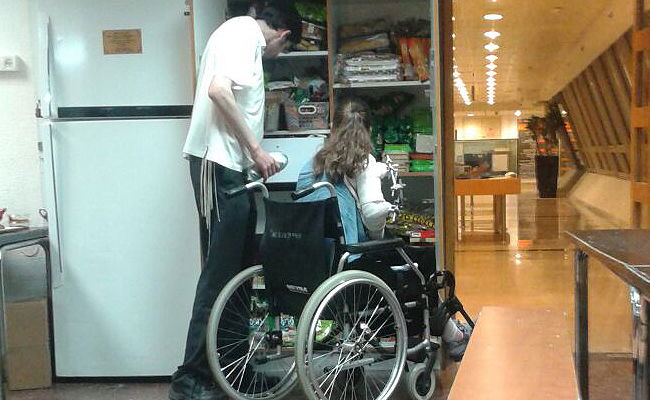 החתן וכלתו בעת השיקום