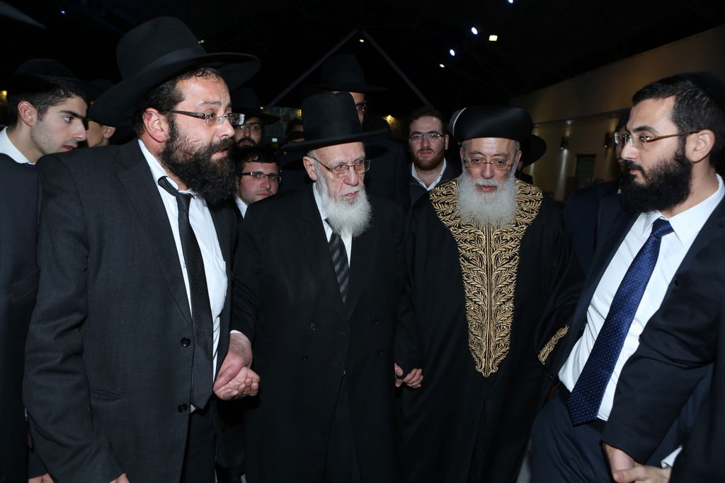 חתונת נכדו של הגר"ש עמאר • גלריה