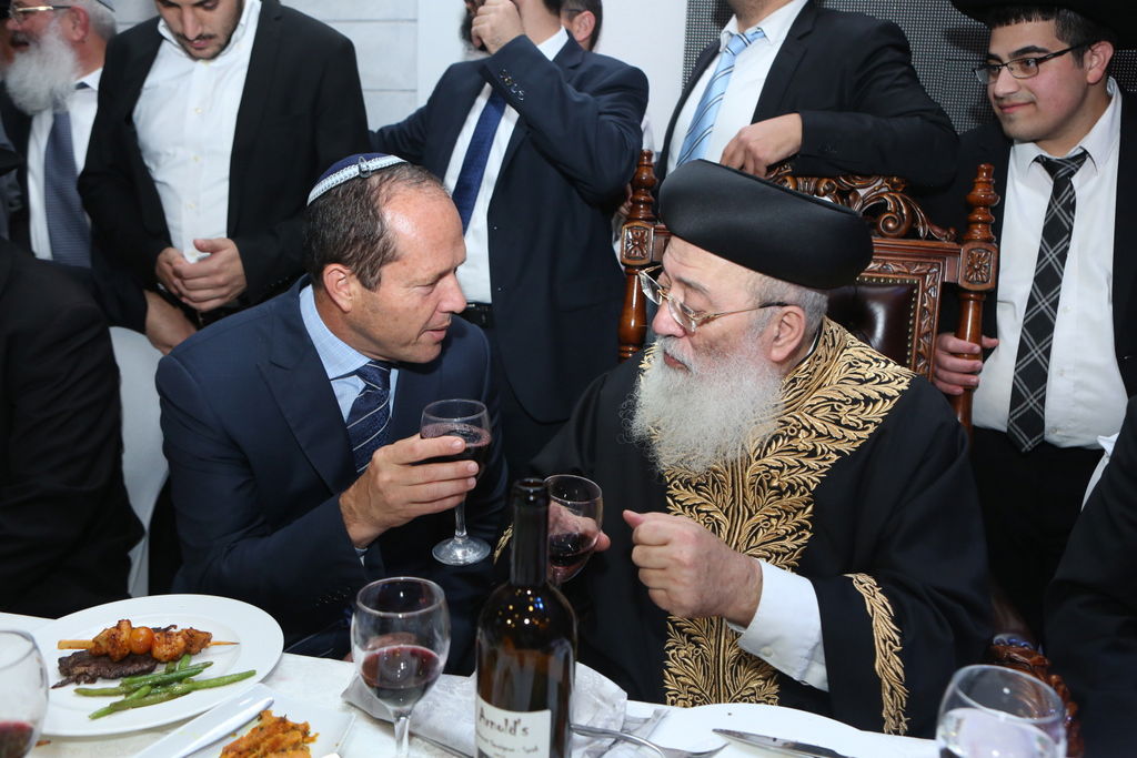 חתונת נכדו של הגר"ש עמאר • גלריה