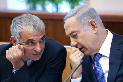 נתניהו וכחלון