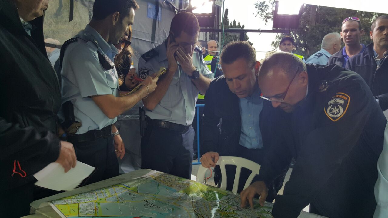 כ-80 אלף פונו מבתיהם: המשטרה לכדה חשודים בהצתות