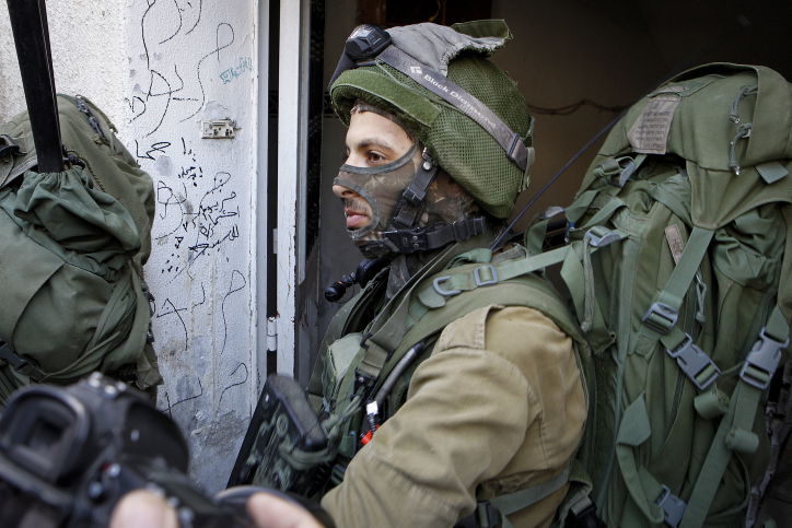 חייל עם קיטבג, אילוסטרציה