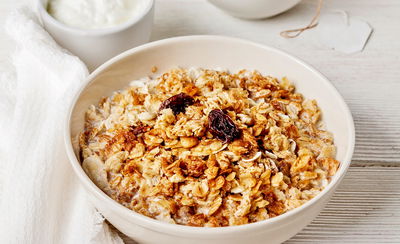 דייסת תירס עם גרנולה