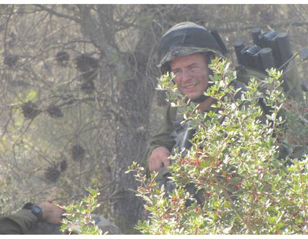 לוחם ביחידת 'אגוז'. ארכיון