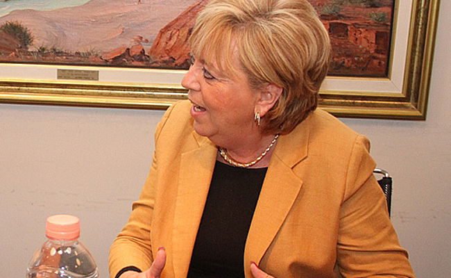 פיירברג בלשכתה, ארכיון