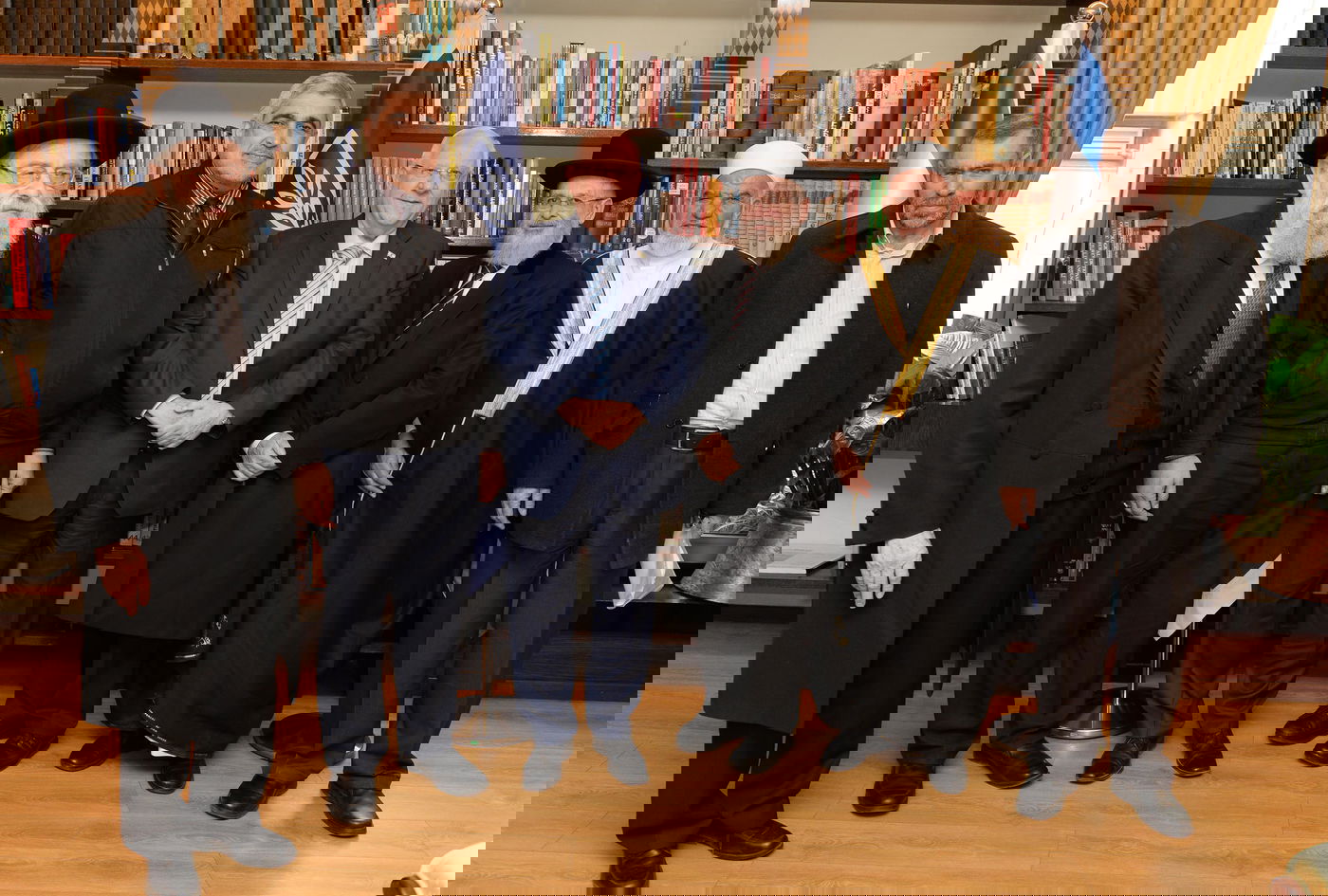 הנוכחים בפגישה בבית הנשיא