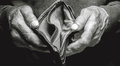 כל זקן רביעי בישראל - נפל קרבן להונאה