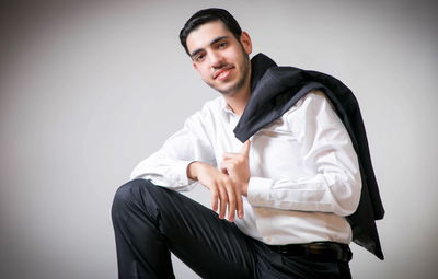 יוסף עבאדי בשיר חדש לכבוד אביו -  "אבא"