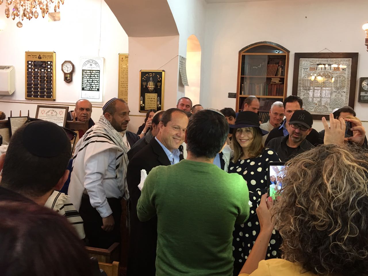 גלריה: מי הגיע לברית לבנו של סגן ראש עיריית ירושלים עופר ברקוביץ?