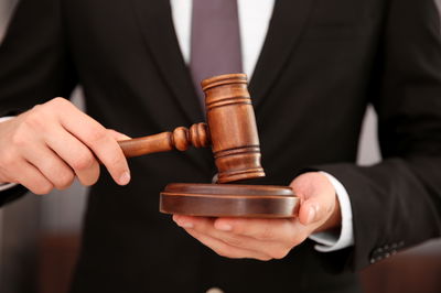 להפוך לטוען רבני ולקבל את החזר לימודים. מל"מ. אילוסטרציה