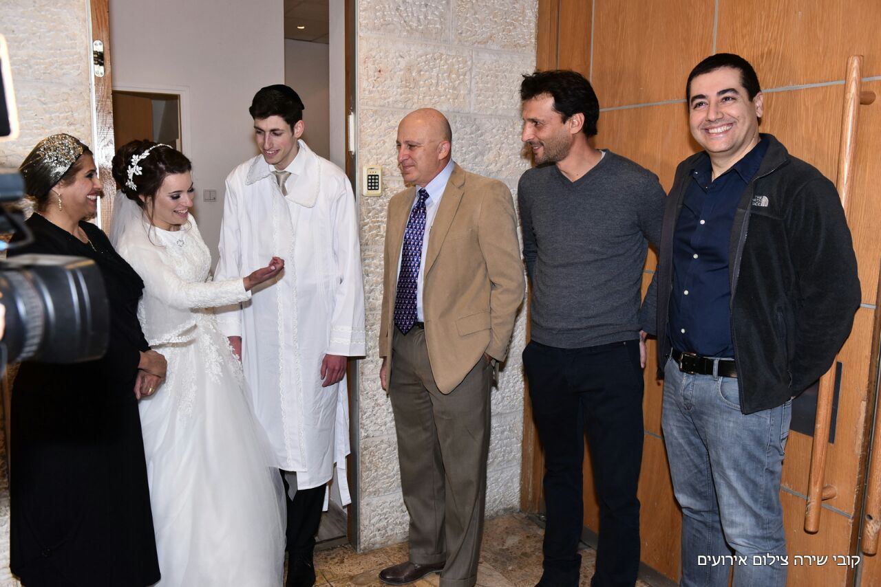 הכלה מקו 402: 'חסד ק-ל עלי כל היום'