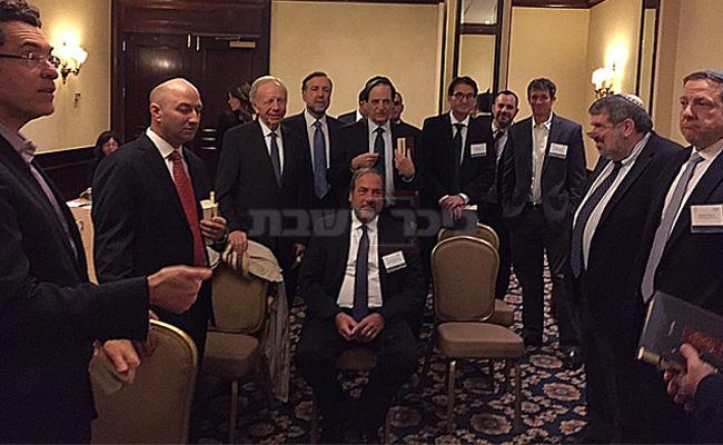 המשתתפים בקבלת שבת