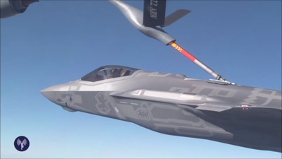 התדלוק, והטייס המרוצה