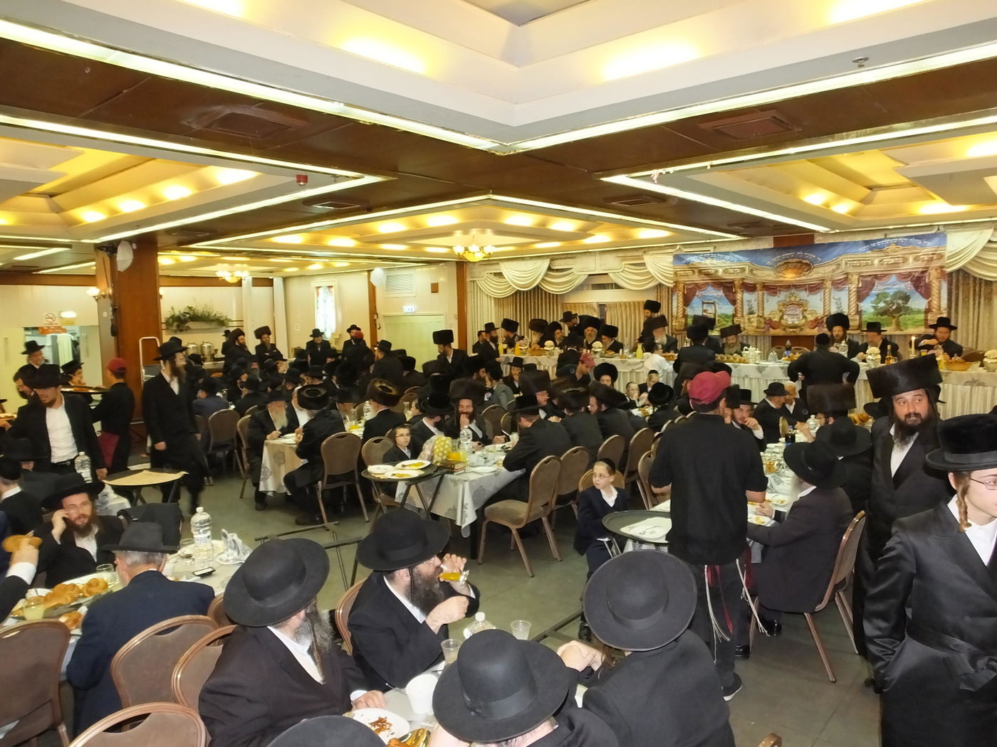 שמחת בית קוזמיר-מודזיץ-לעלוב-לובלין