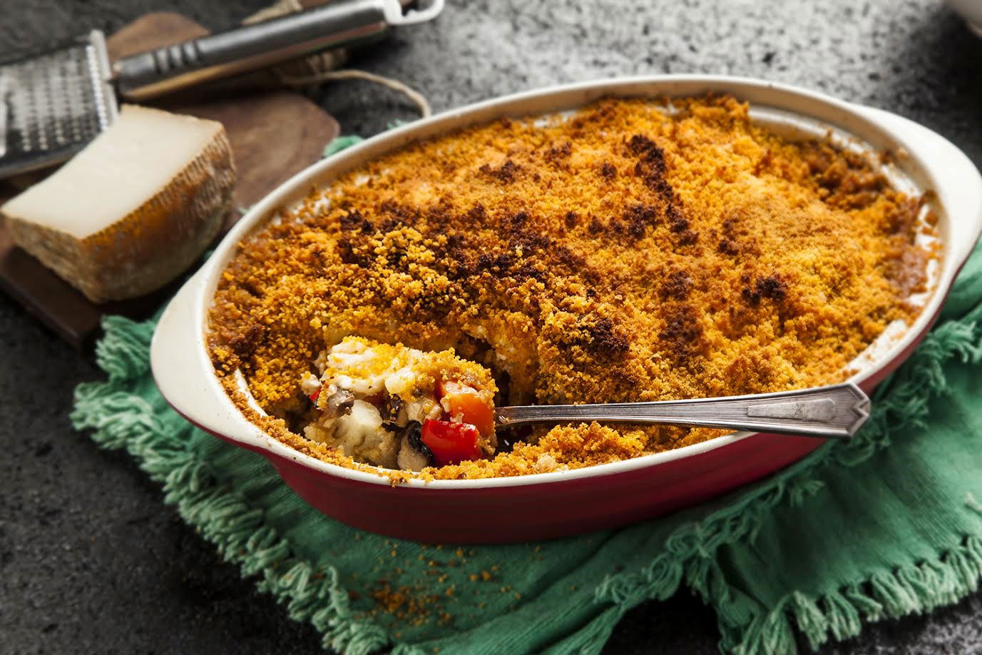 קסרול ירקות וגבינות בציפוי פריך לכל המשפחה