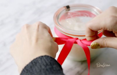 בודי סקראב ביתי או: פילינג סוכר לגוף