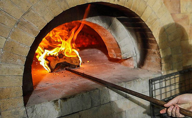 קטועי יד ועבודה "בשחור": הצד האפל של מאפיות המצות