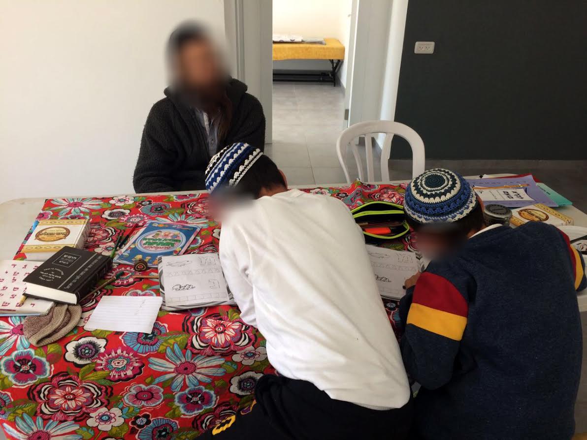 "כשאני רואה את הילדים שלי לומדים תורה, אני בוכה מאושר"