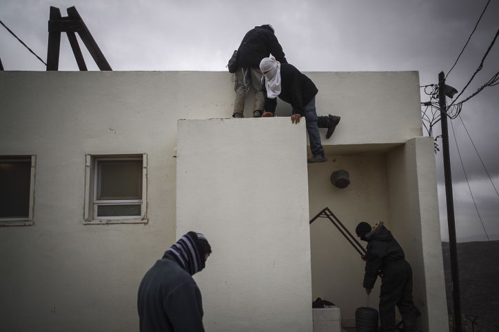 תושבי עמונה נערכים לפינוי; "הצמידו לנו אקדח לרקה"