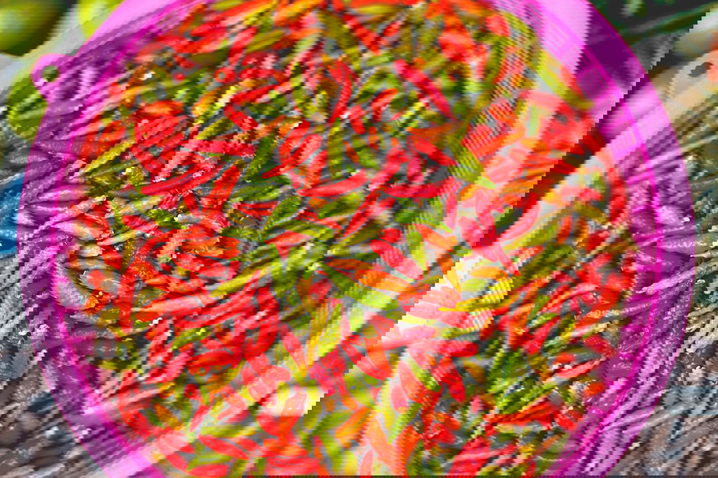 8 מאכלים שיכולים לגרום לשקיות ועיניים נפוחות