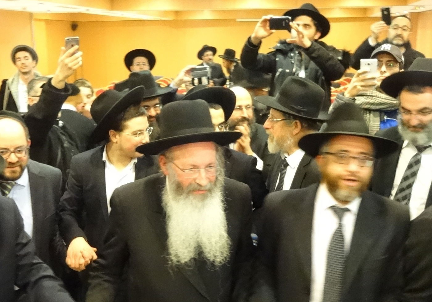 הגר"מ קוטלר בפריז: מצרפת תצא תורה