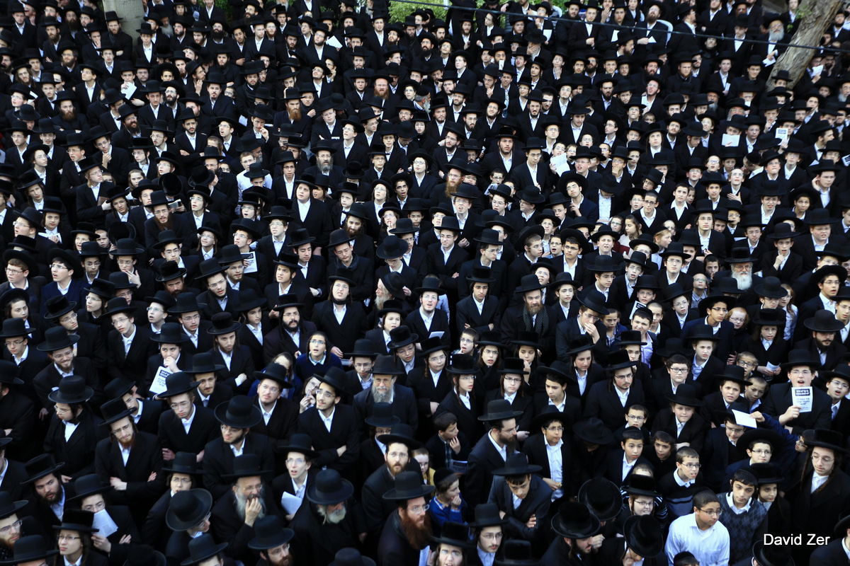 עצרת המחאה בבני ברק בעדשת דוד זר • צפו