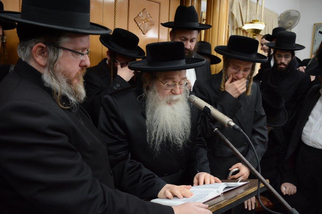 ‏‏המונים בהלווית האדמו"ר מז'מיגראד זצ"ל