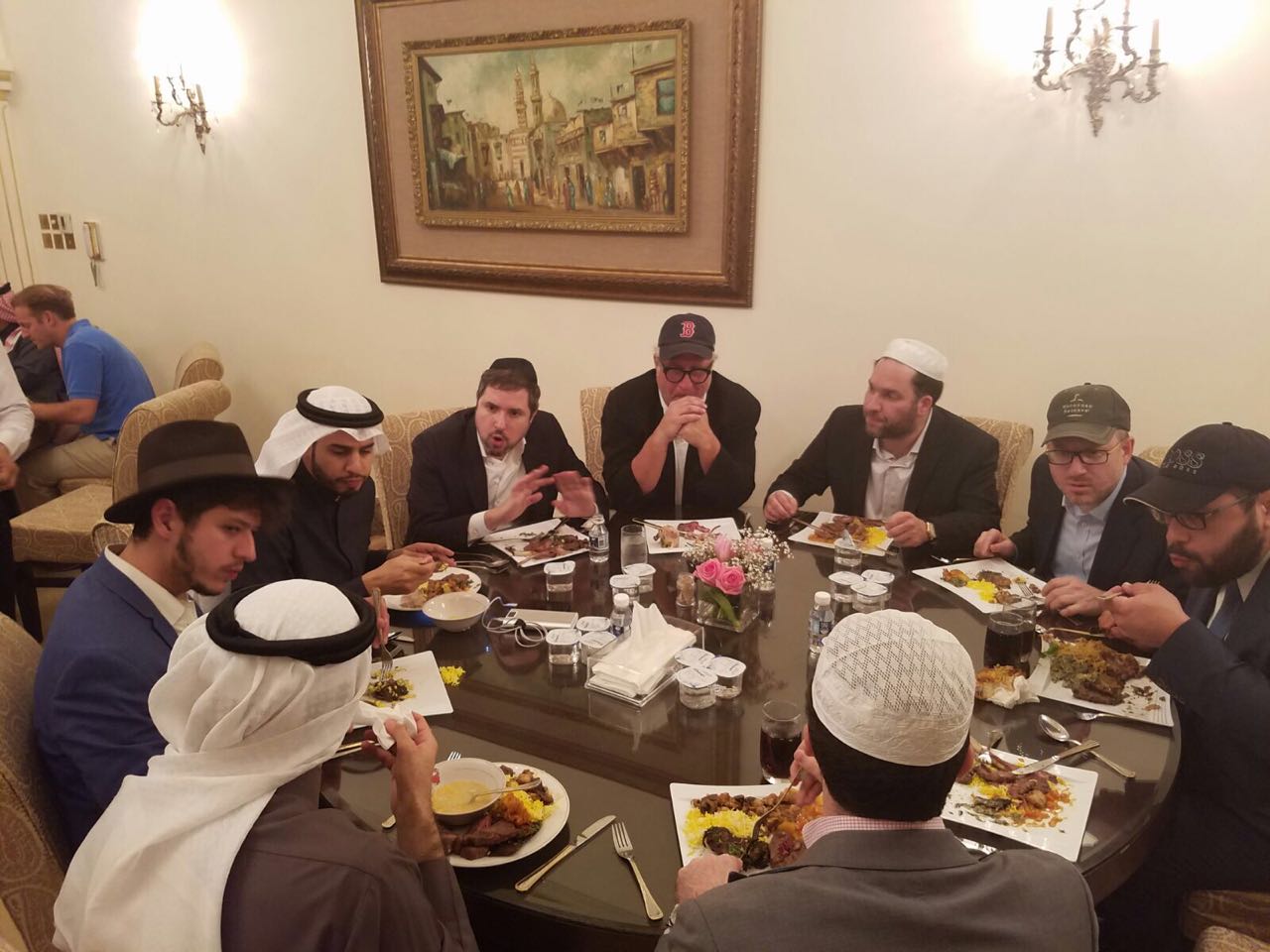 אנשי עסקים חרדים בביקור מפתיע בבחריין, דובאי וכווית