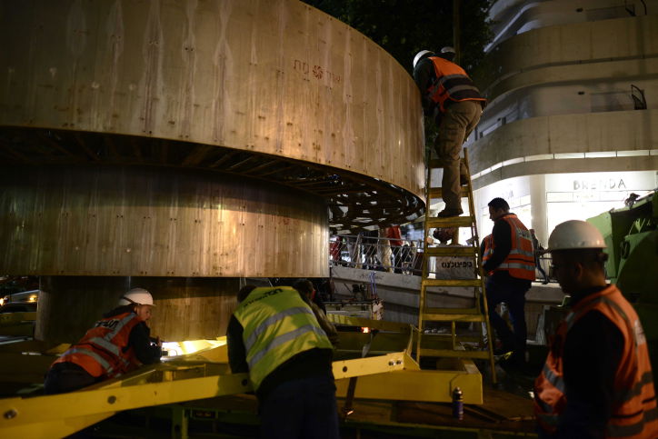 מזרקת 'האש והמים' פורקה • צפו בתיעוד