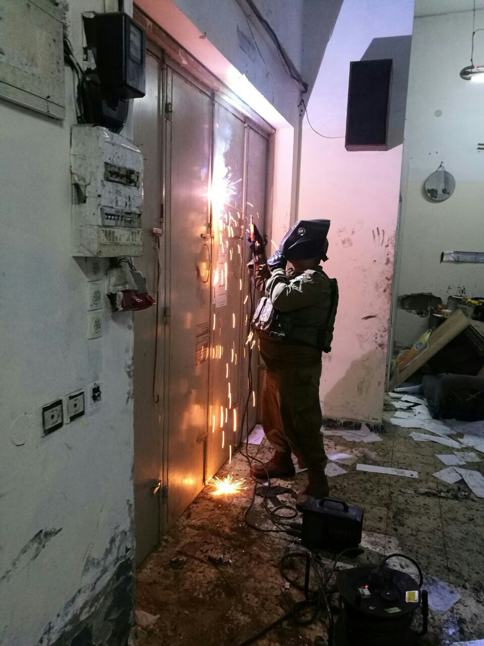 בית דפוס בקלקיליה נסגר; 7 מבוקשים נעצרו