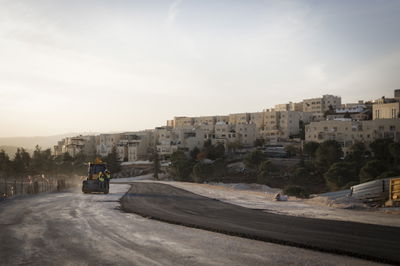 עבודות ברמת שלמה לקראת בנייה