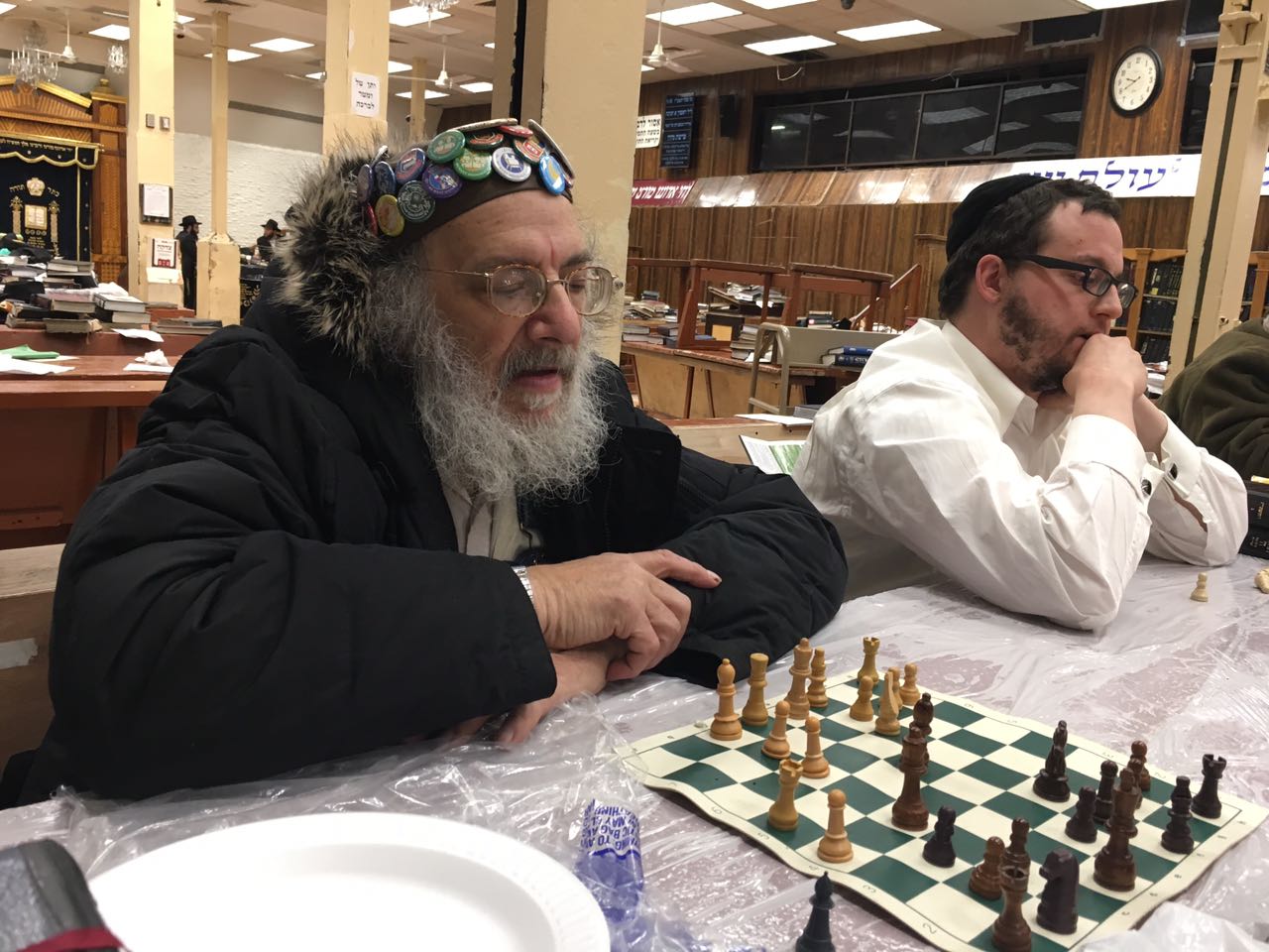 השחמט של ליל ה'ניטל' בחב"ד | תיעוד