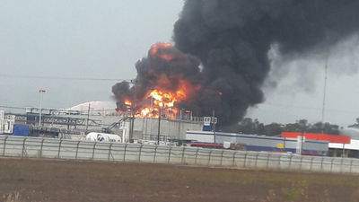 שריפה בעבר בבתי הזיקוק