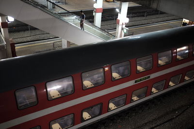 גלגל של רכבת משא גרם לנזק למסילה