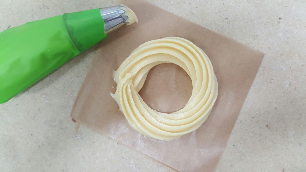 מתכון לסופגניות בצק רבוך במילוי קרם מסקרפונה מייפל