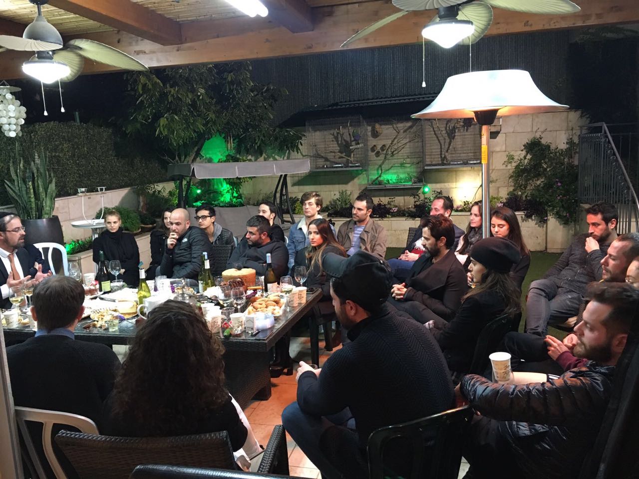 ה'סלבס' מאזינים לרב הורביץ