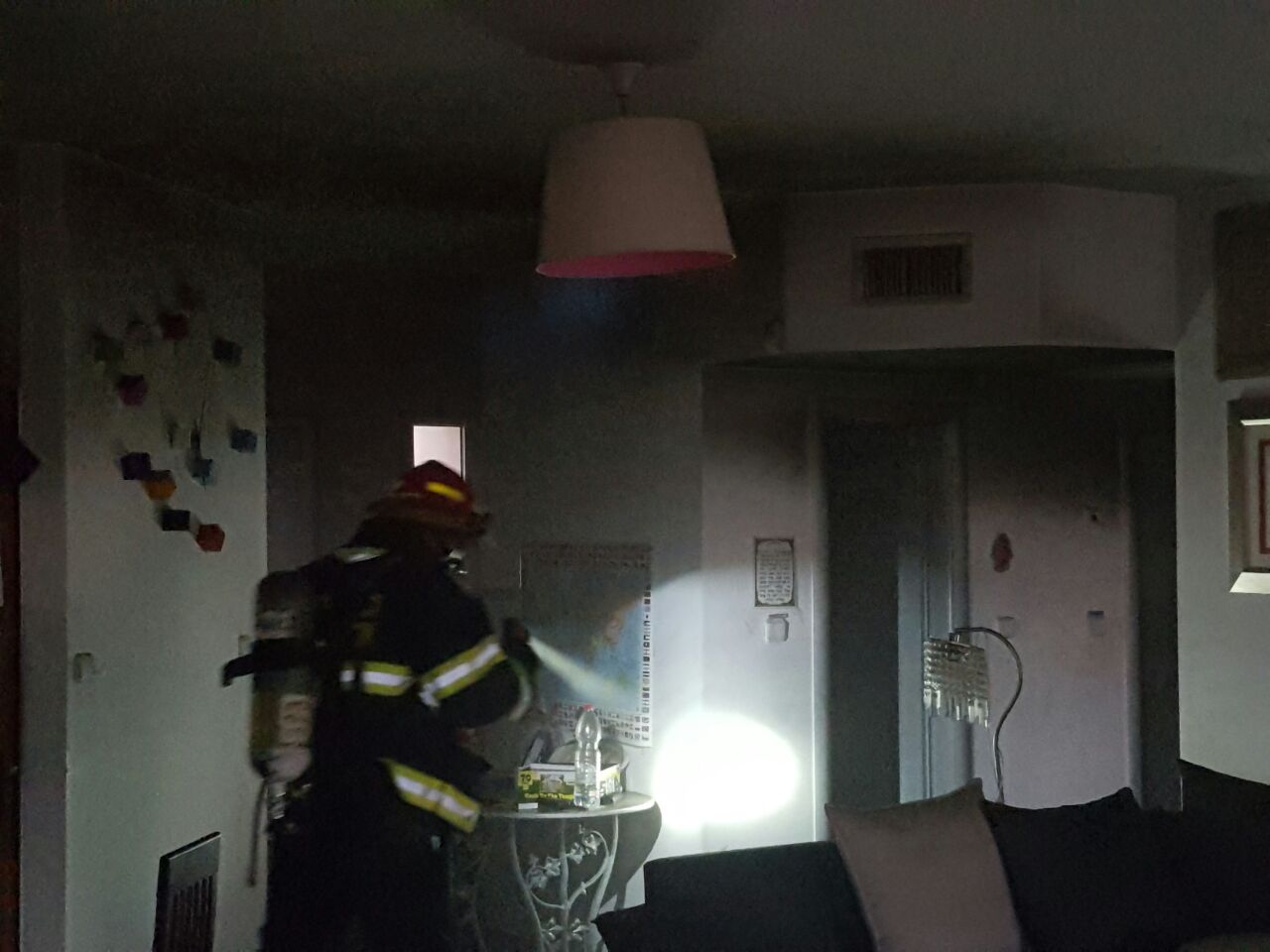 כיבוי אש: האם שמה קץ לחייה ורצחה את ילדיה