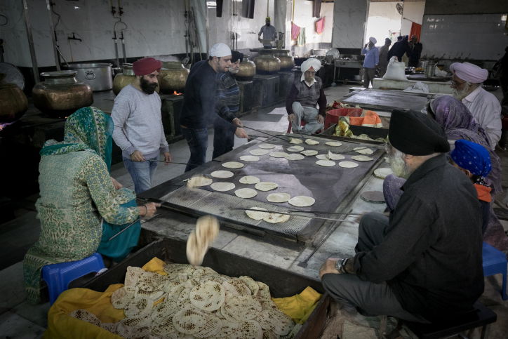 הודו: נופיה וצבעוניותה דרך עדשת  המצלמה