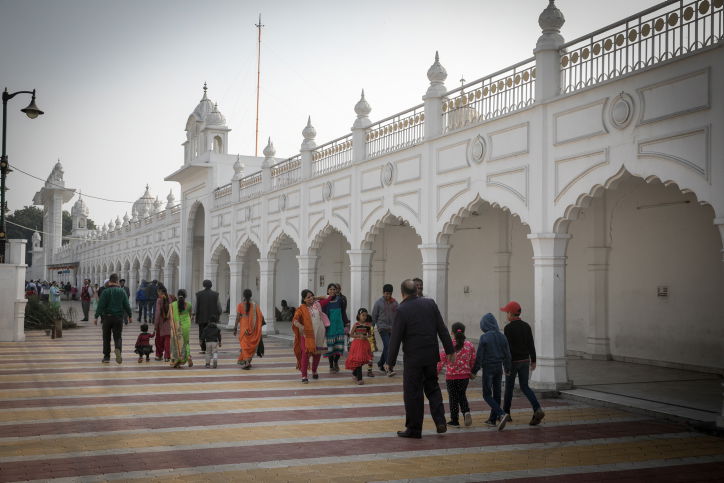 הודו: נופיה וצבעוניותה דרך עדשת  המצלמה
