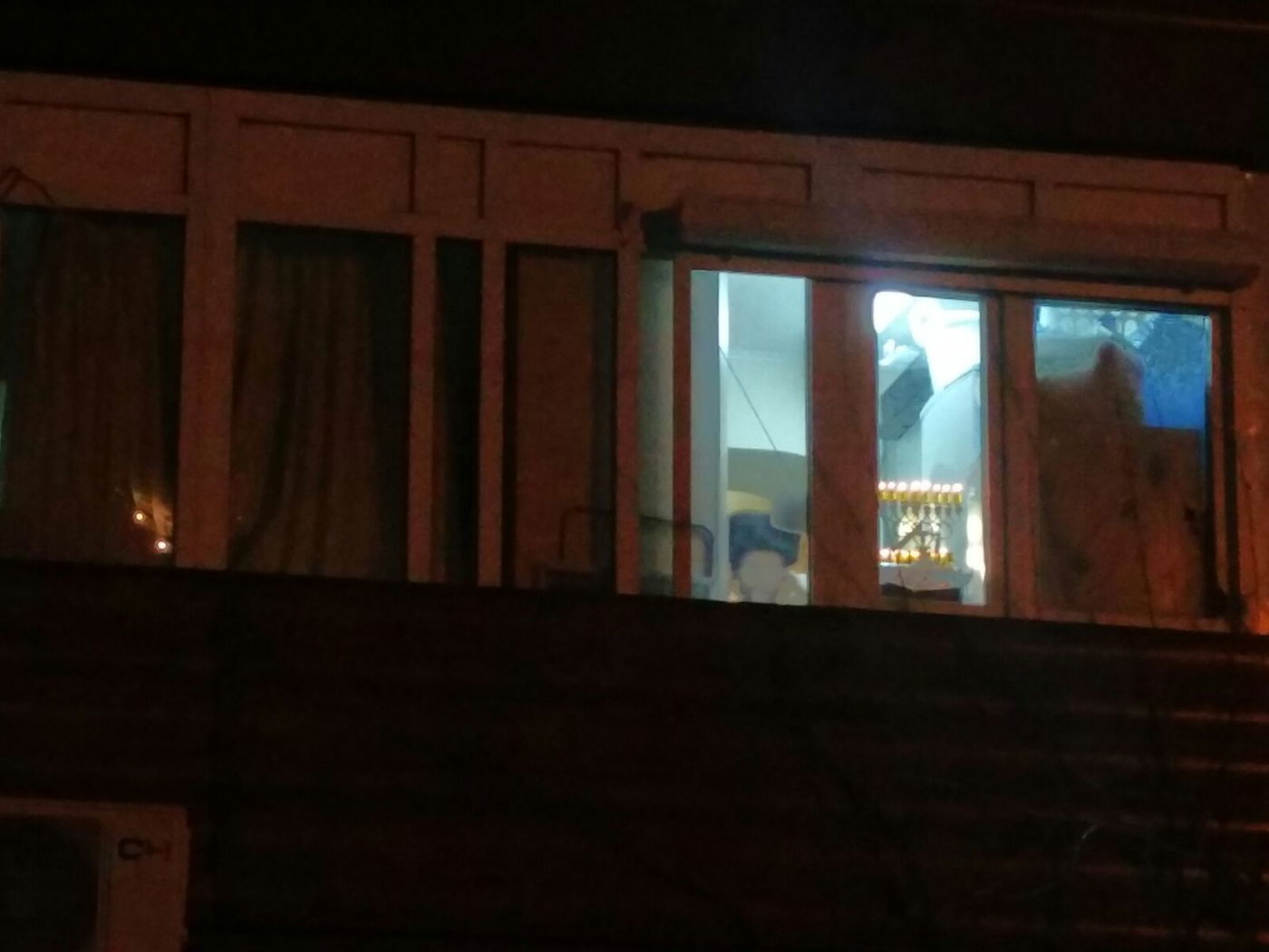 צפו בתיעוד: שבת חנוכה באומן