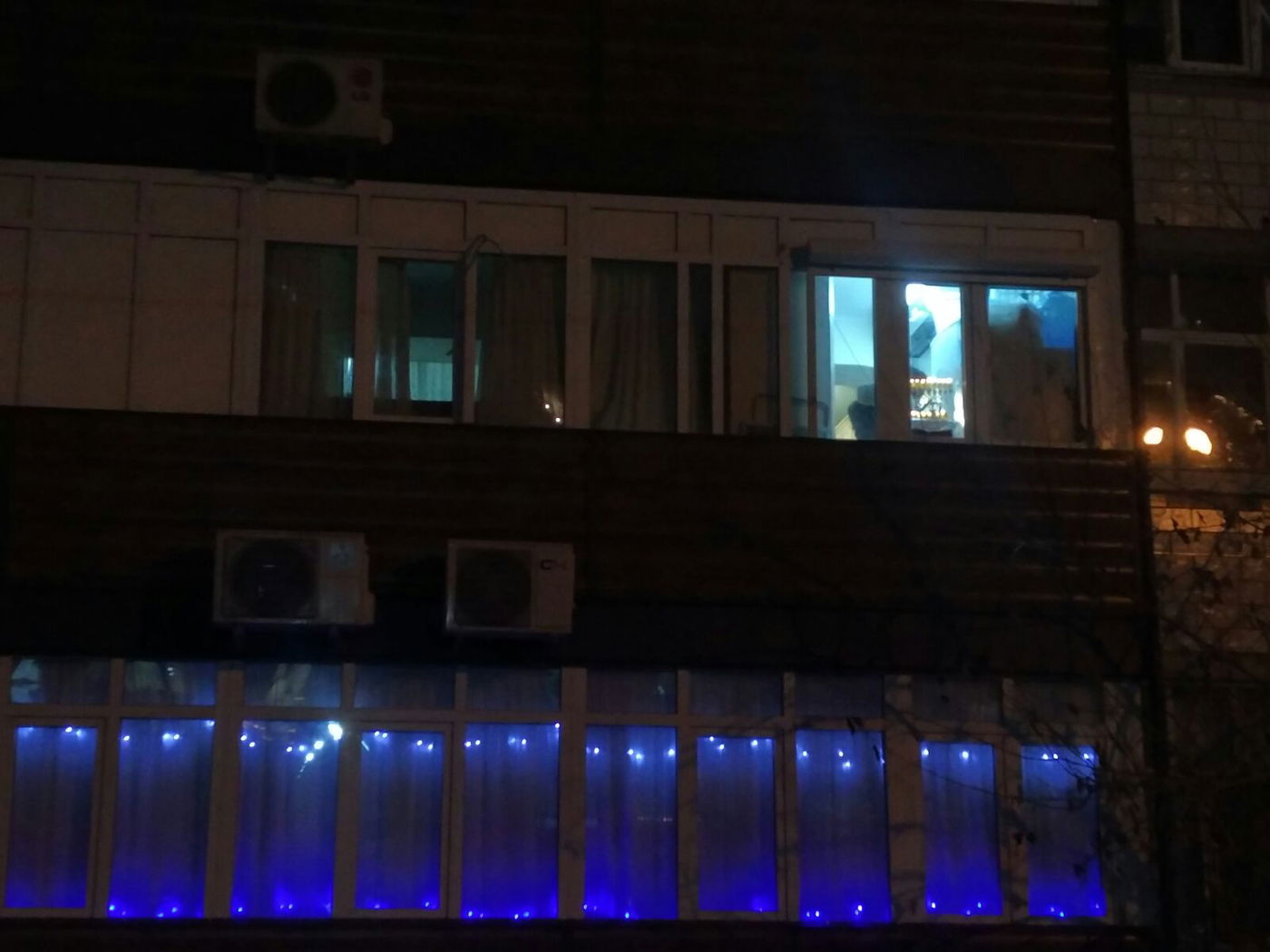 צפו בתיעוד: שבת חנוכה באומן